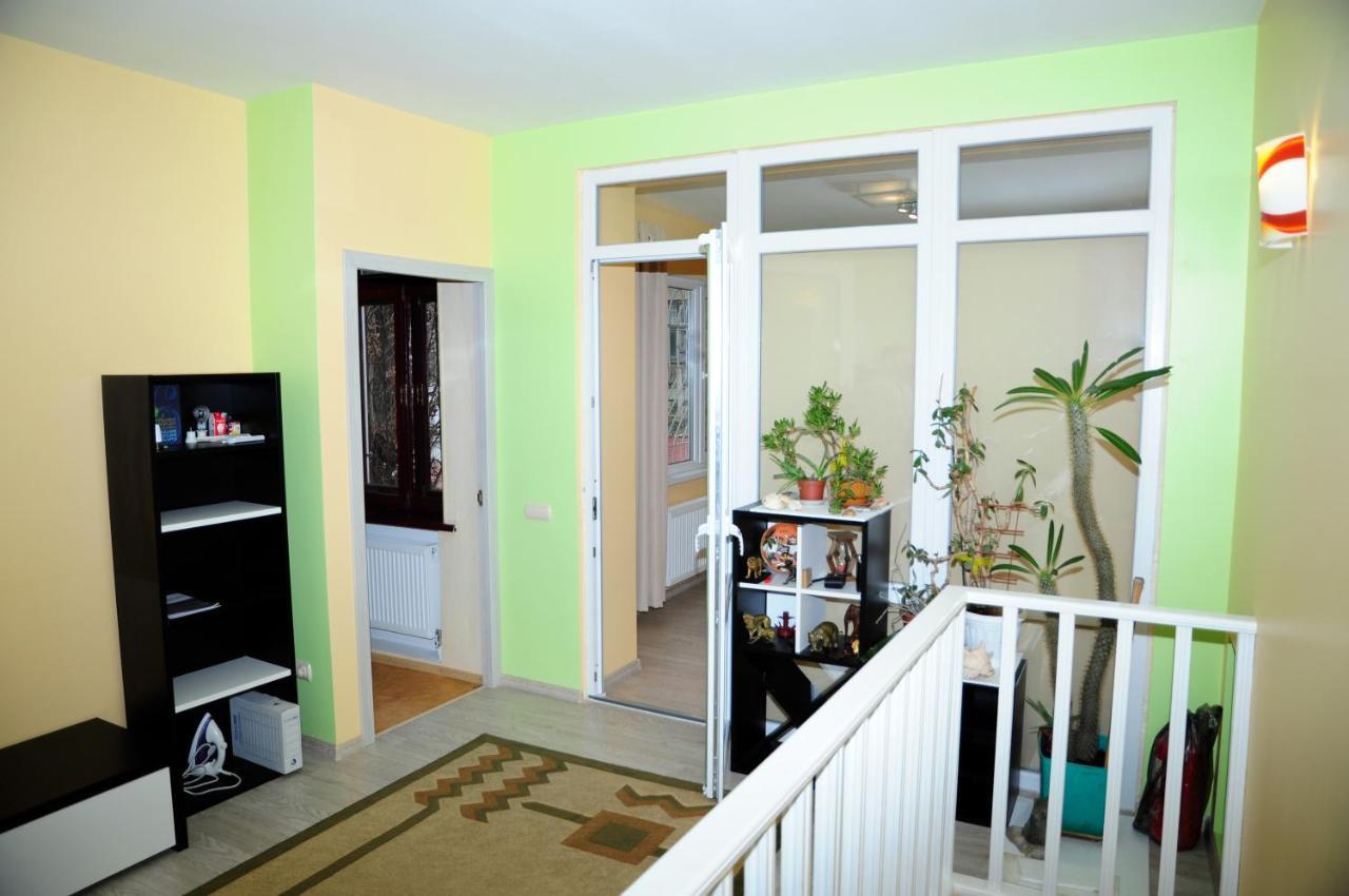 Homestay On Kanatna Street 57 オデッサ エクステリア 写真